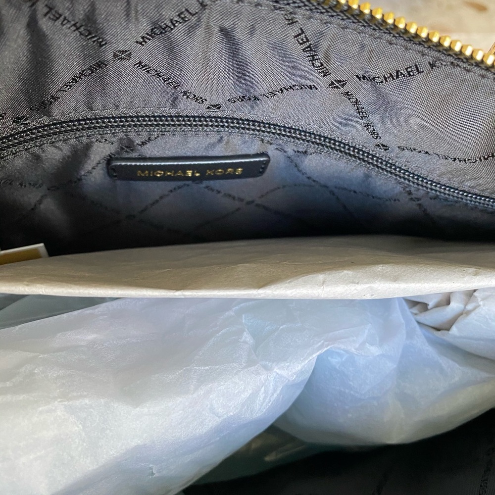 New! Michael Kors Rhea backpack purse - Picture 11 of 16